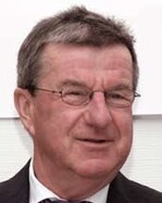 Berthold Huber, Friesenheim,
bedankte sich für die Verleihung
der ZVG-Ehrennadel
in Gold.