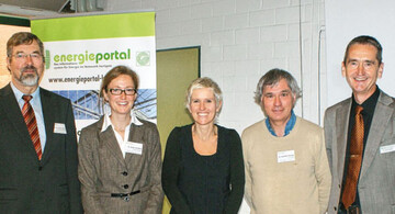Unterschiedliche Anstze fr eine energieeffiziente Produktion im Gewchshaus
stellten vor: (v.l.) Prof. Dr. Hans-Jrgen Tantau, Moderatorin Dr. Bente Jacobsen,
Dr. Silke Hemming, Dr. Carl-Otto Ottosen und Dr. Dirk Ludolph