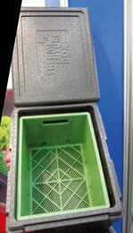n die „Thermo Future Box“ passen bis zu zwei Abo-Kisten. Sie schützt das Gemüse
vor Hitze und Kälte, wenn es vor der Tür des Kunden steht.
