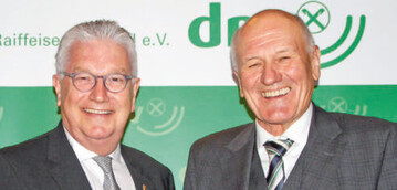 (v.l.) Karl Voges, Vorstand Landgard eG und BVEO-Vorsitzender, und DRV-Präsident Manfred Nüssel.