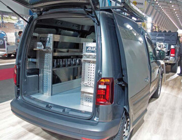 VW Caddy 4Motion mit Aluca-Regaleinrichtung. 