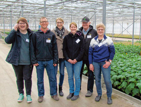Die Gernerts strahlen am Tag
der offenen T�r: Gerd und Elke Gernert
(beide r.) mit (v. l. n. r.) Tochter Kerstin,
Sohn Achim, Schwiegertochter Michele
und Tochter Ingrun.