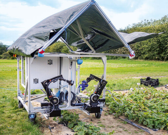 Das internationale Projekt CATCH (Cucumber Gathering  Green Fields Experiments), die Entwicklung eines Gurkenernteroboters, muss mangels Finanzierung eingestellt werden.