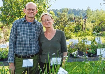 Simone und Dr. Hagen Gottschling setzen auf Krutervielfalt.