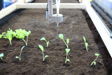 FarmBot im Einsatz: Die TUK ldt zum Mit-Programmieren ein.