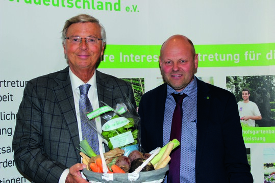 Wolfgang Bosbach und Thomas Albers auf dem diesjhrigen Norddeutschen Gemsebautag.