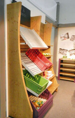 Neuer verstellbarer Warenboden