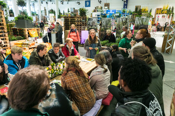Im Rahmen der IGW nehmen mehr als 500 Schlerinnen und Schler der Klassenstufen 7 bis 13 an den spannnenden Workshops des ZVG teil.